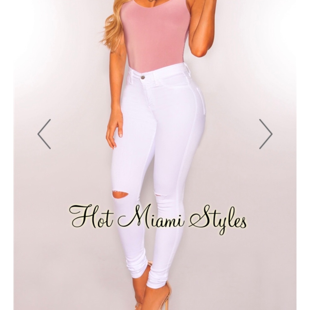 WHITE PANTS